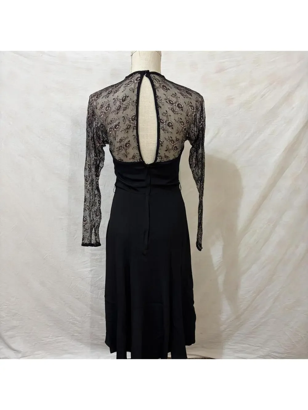 Whimsigoth lace floral vintage dress 80s vintage